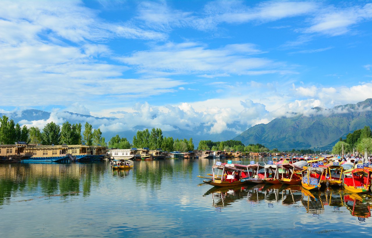 Srinagar Tour with Gulmarg and Pahalgam